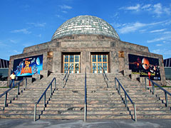 Alder Planetarium building