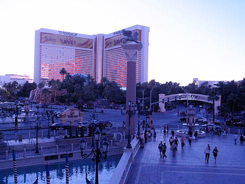 Entrance to The Venetian and The Mirage from above Entrance to The Venetian and The Mirage from above