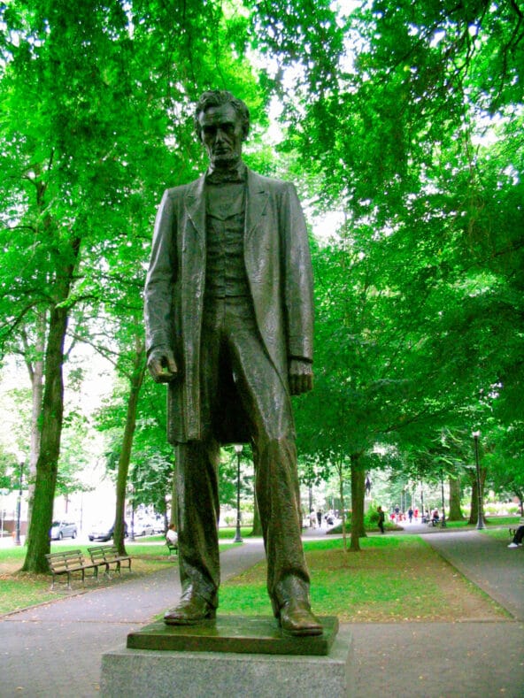 Abraham Lincoln statue in Portland Park Blocks
