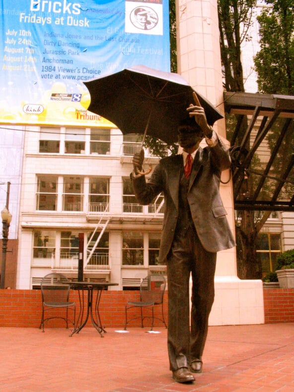 Allow Me statue by J Seward Johnson in Pioneer Courthouse Sq