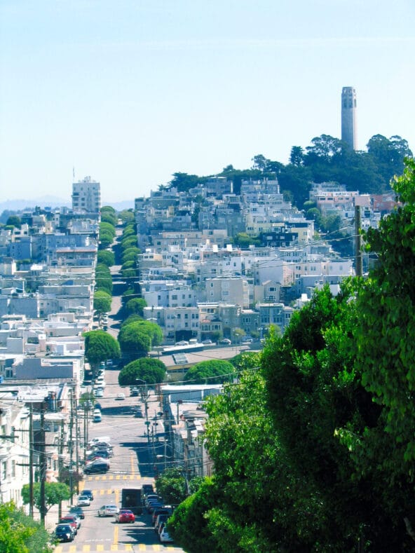 Coit Tower in Skyline (taken from Lombard St)
