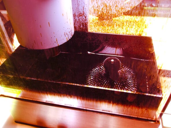 Ferromagnetic Fluid in porcupine shape