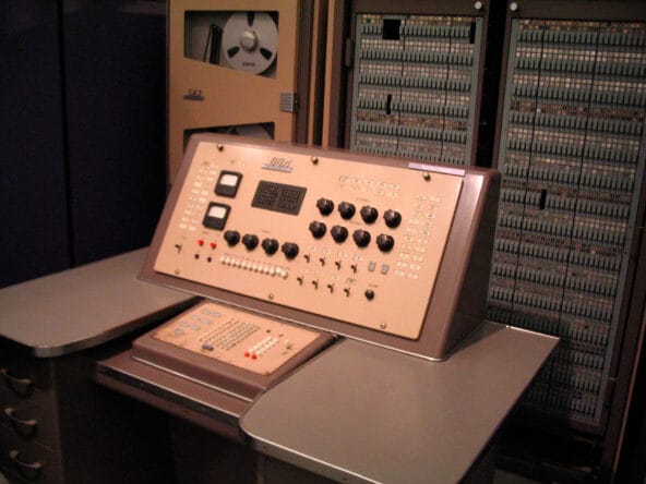 NEAC 2203 Computer