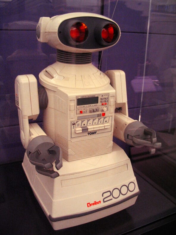 Omnibot 2000 toy robot