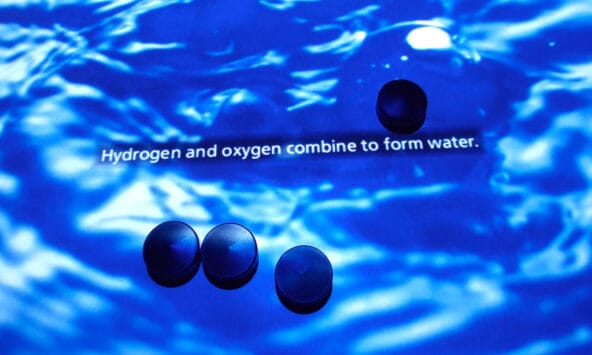 Reaction Lab forming H2O