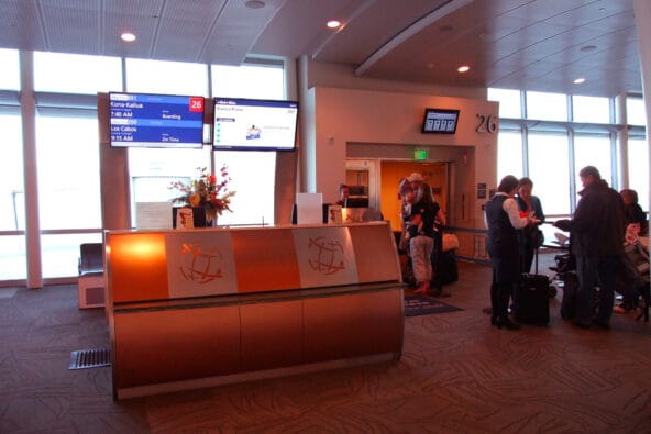 SJC Gate 26 Boarding for Hawaii