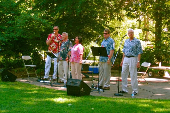 Seattle Quintet singing acappella