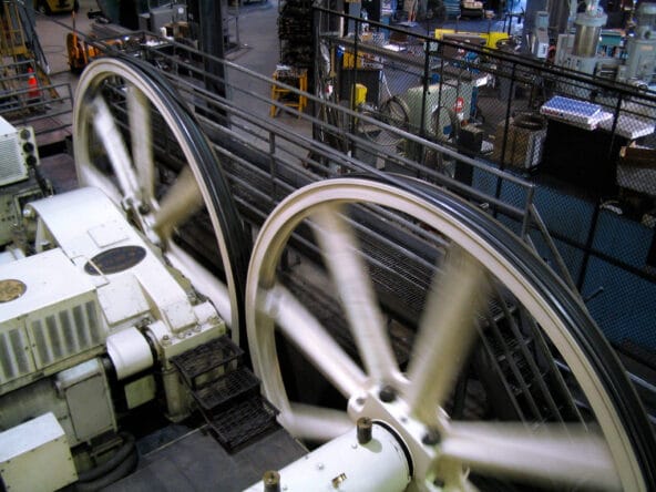 Sheave wheels moving cable