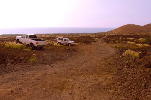 Trail to Makalawena Beach