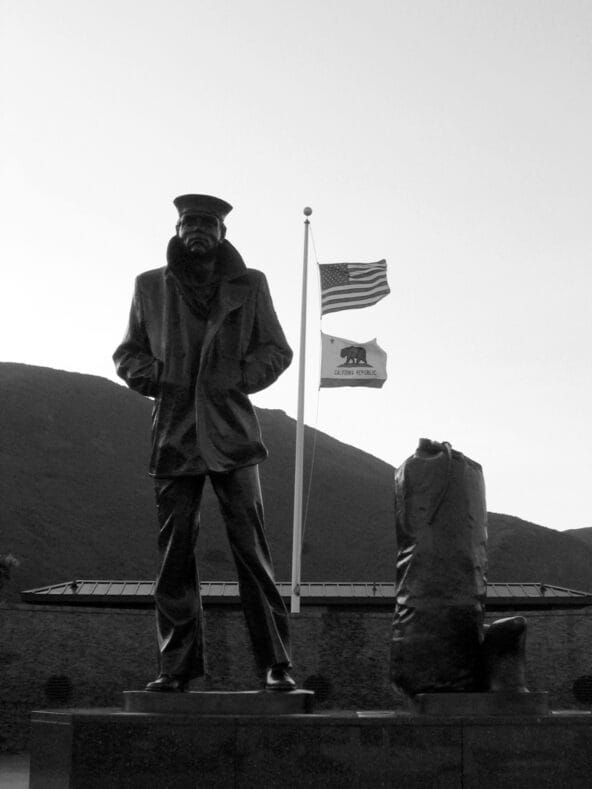 Vista Point Overlook soldier statue