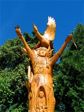 "We Are Here" statue by Russell Beebe