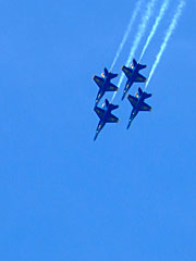 Blue Angels diving in formation Blue Angels diving in formation